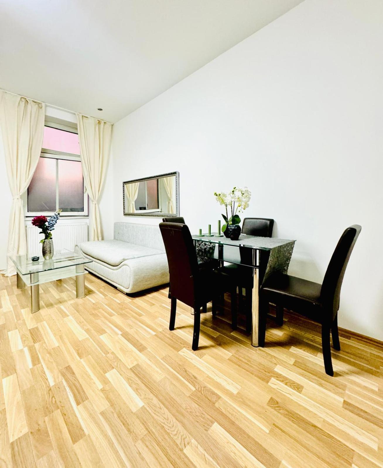 Apartment Chic For 5p, 12-min Walk To Augarten Vienna