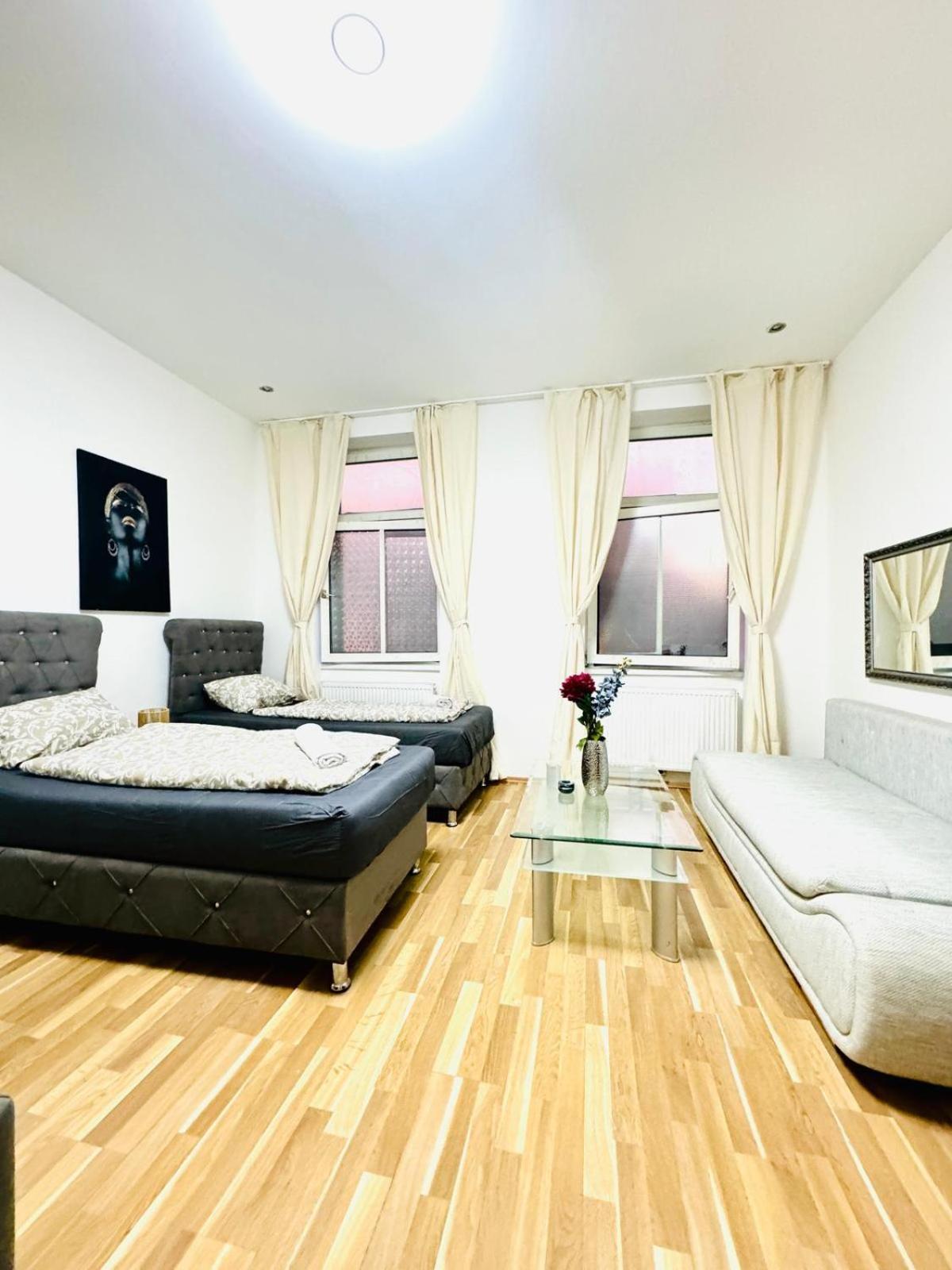 Apartment Chic For 5p, 12-min Walk To Augarten
